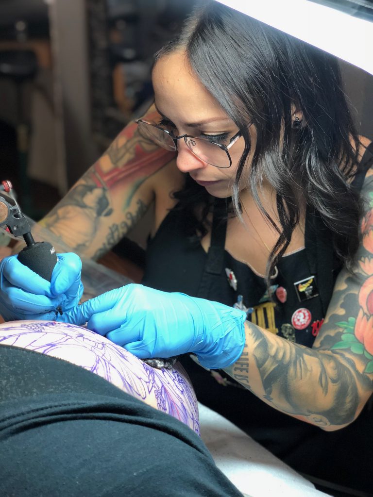 Amanda_tattooing