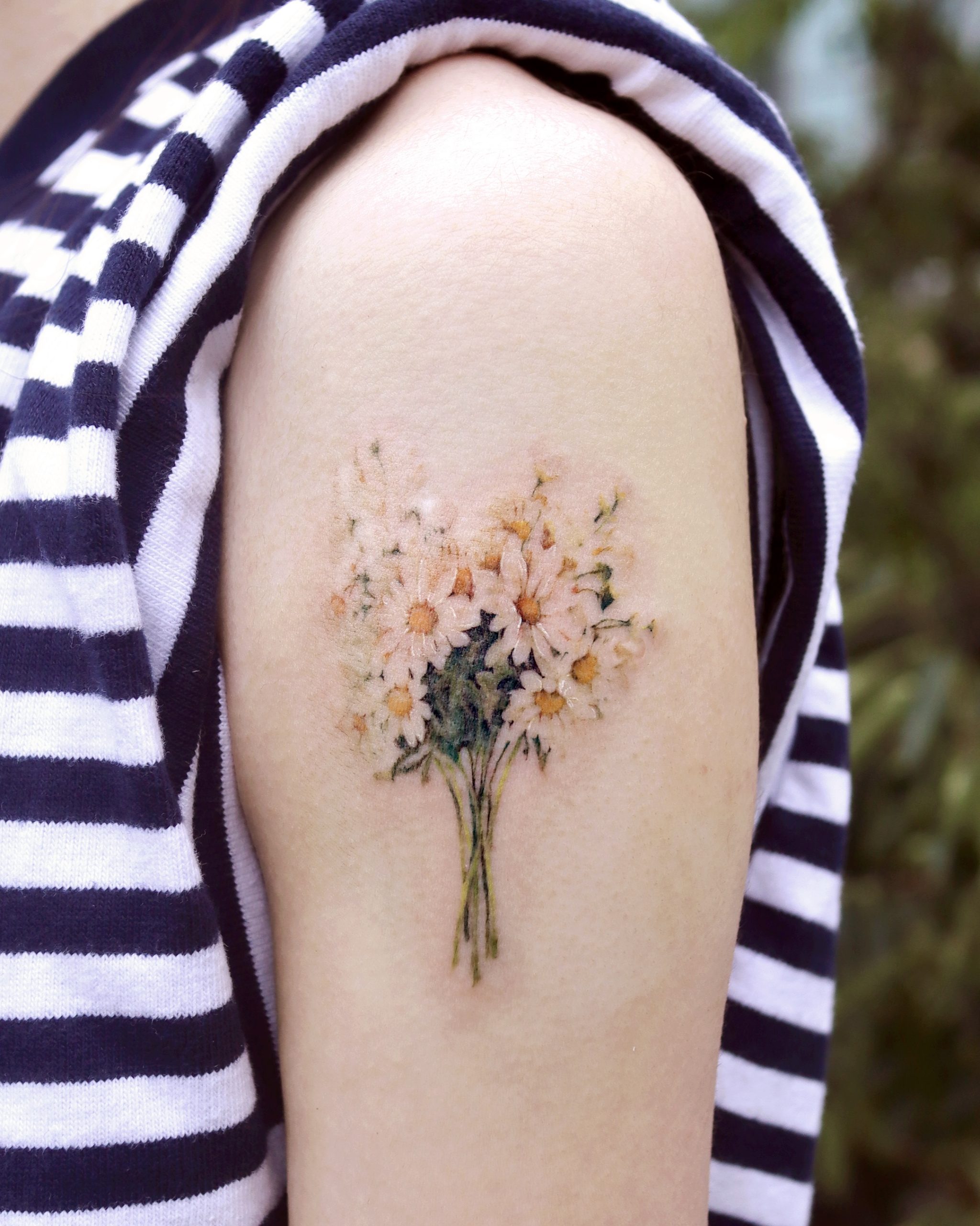 30 Beautiful Flower Tattoos Ideas and Designs