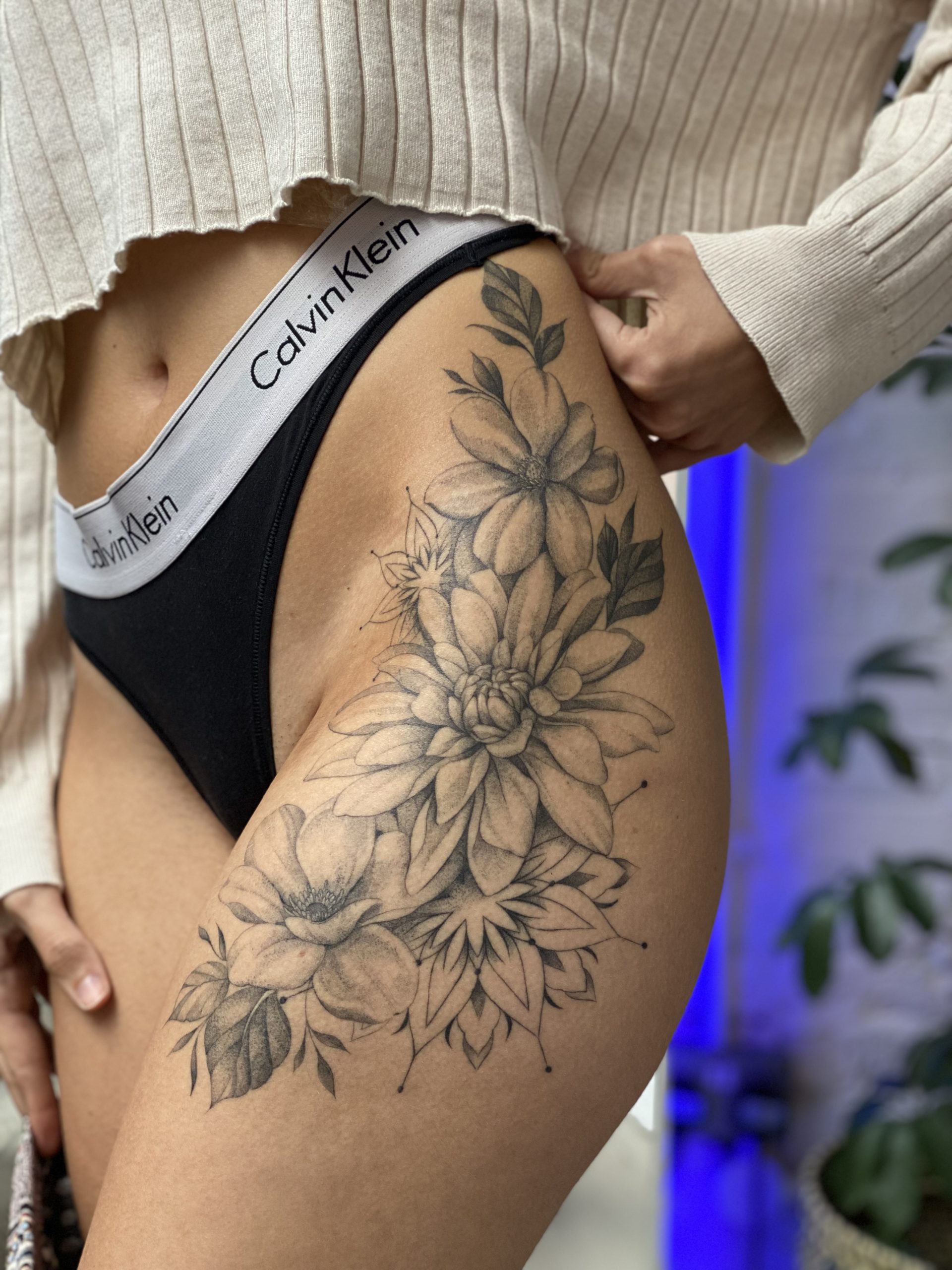 70 Sexy Thigh Tattoos for Women in 2023  The Trend Spotter